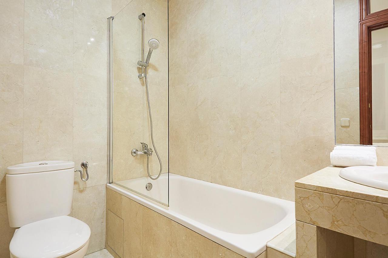 Leeways Apartment IX In Gran Via マドリード エクステリア 写真